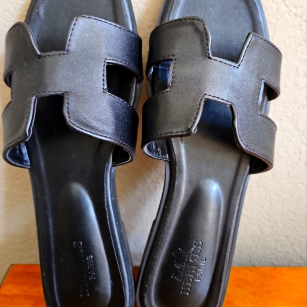 Sandals 8